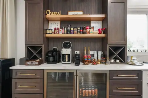 Coffee and beverage bar