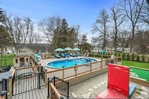 Heated pool and lounge terrace
