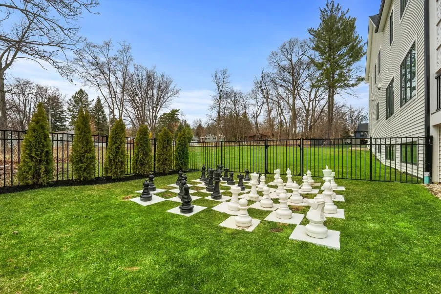 Giant lawn chess