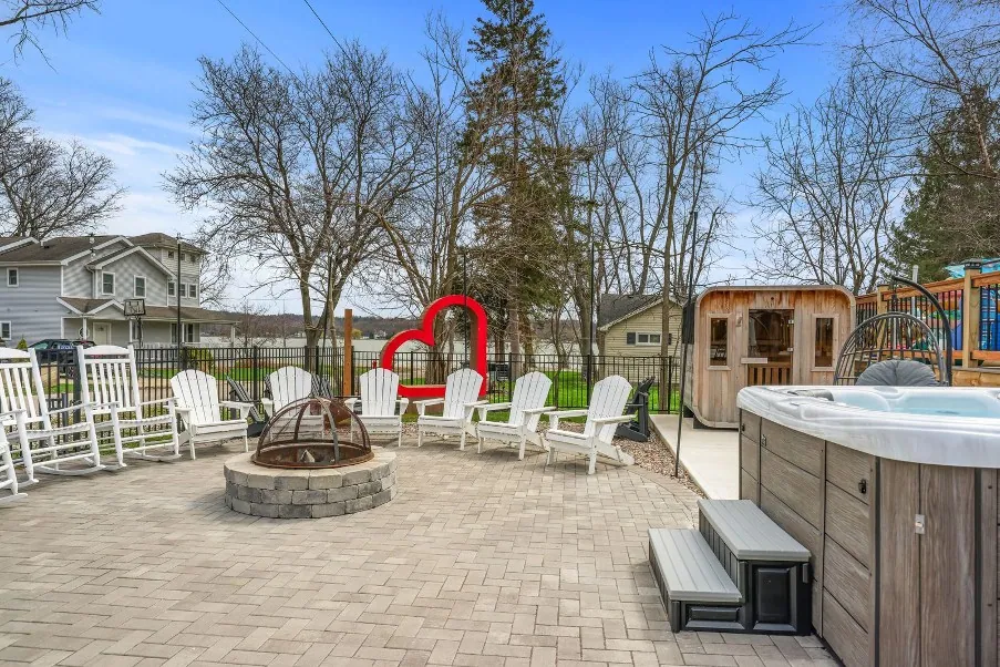 Fire pit terrace